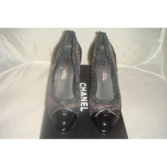 Chanel Tweedy Black Platform Pumps with Interlocking CC Logo - Size 41, New - Picture 2 of 6